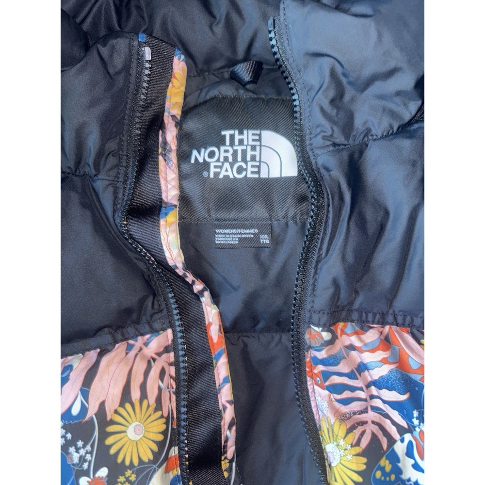The North Face Puffer Size XL womens - Picture 3 of 3